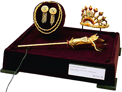 [Skippy W., Crown, Earrings and Scepter image]